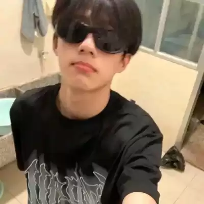邱湛蓝